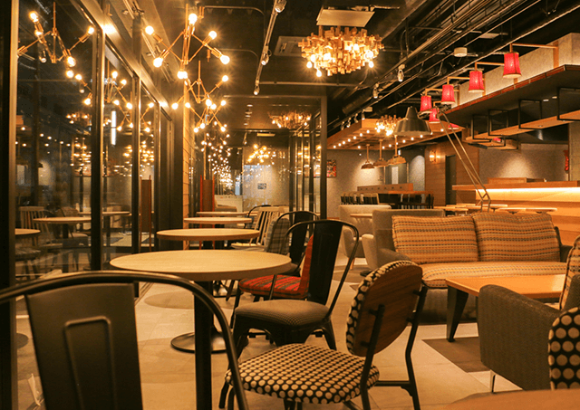 カフェ&BAR／夜